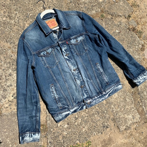Levi’s classic vintage oversized cotton acid washed denim blue jean jacket - Picture 11 of 15